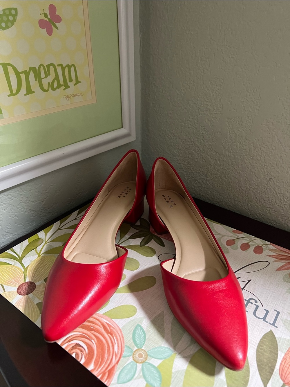 Alex Marie Red Pointed Toe Flats Open on side 8.5M
